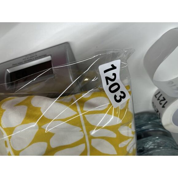 Chicos Button Top 6 Small Floral Art 3/4 Sleeve Yellow Blouse Classic Career 0.5 - Picture 10 of 11